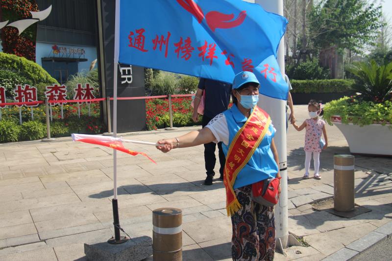 <strong>欧美老妇人性爱操逼</strong>